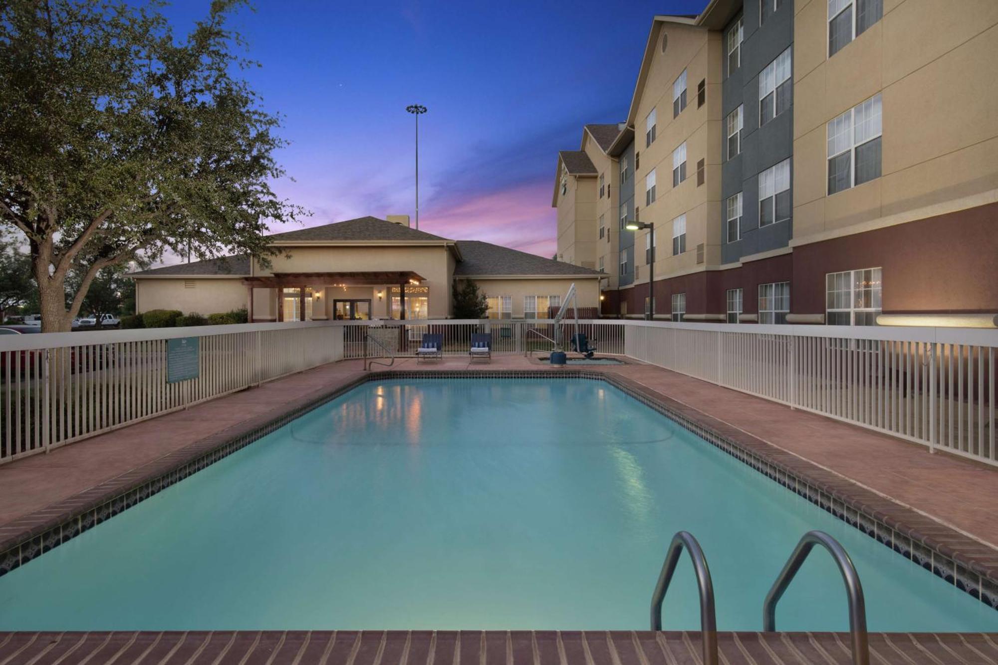 Homewood Suites By Hilton לובוק מראה חיצוני תמונה