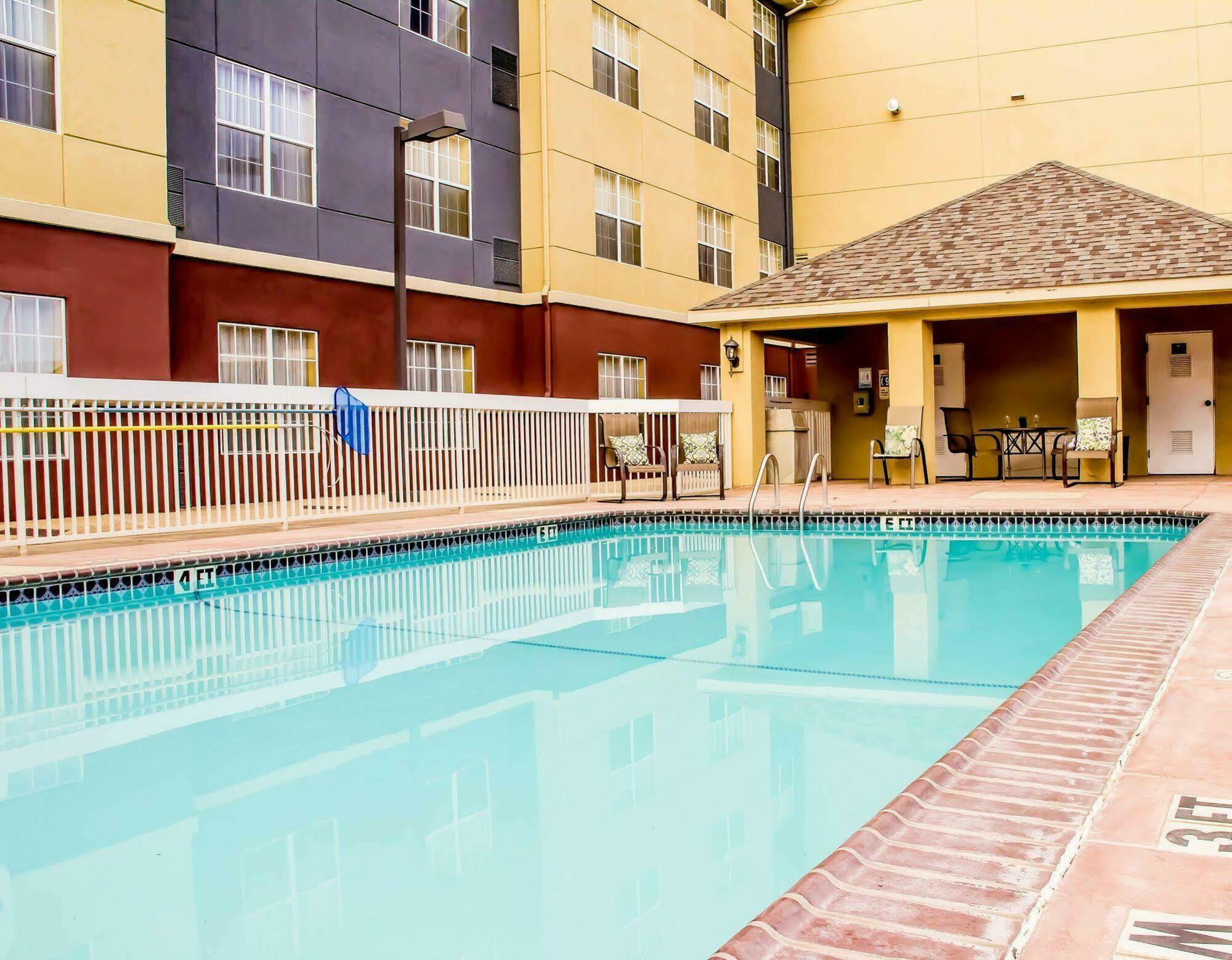 Homewood Suites By Hilton לובוק מראה חיצוני תמונה